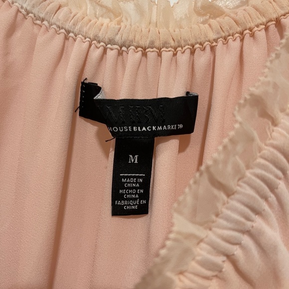 White House Black Market WHBM Off Shoulder Pink Floral Peony Blouse L NWT - Picture 3 of 5